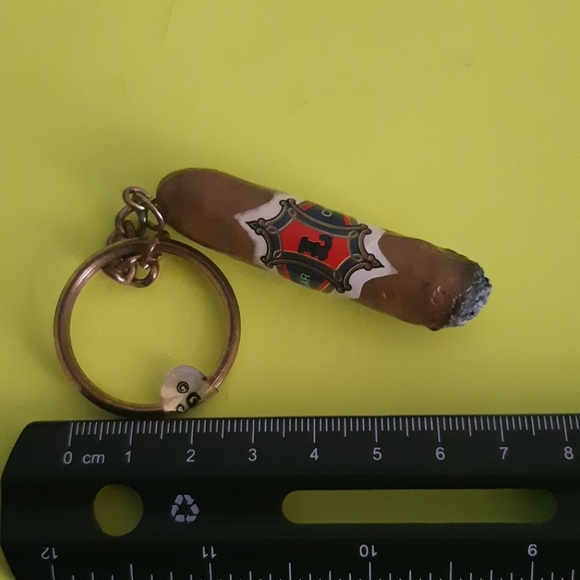 🥜Vtg cigar keychain by Ganz| 9/10🥜 - Picture 7 of 9